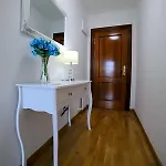 Playa Arbeyal & Garaje Apartman *